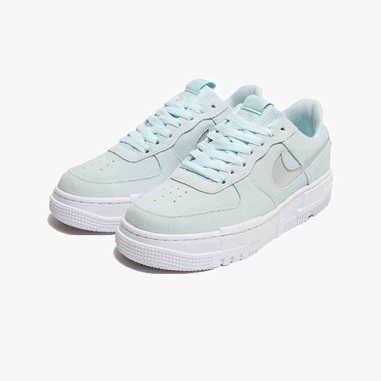 تصویر کتونی نایک ایرفورس 1 پیکسل آکوا