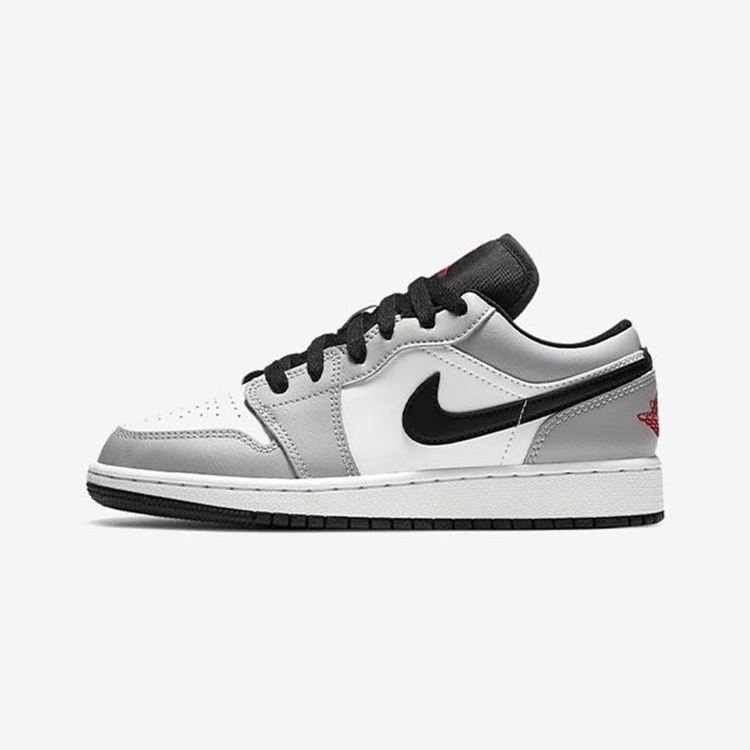 تصویر کتونی نایک ایر جردن 1  طوسی دودی