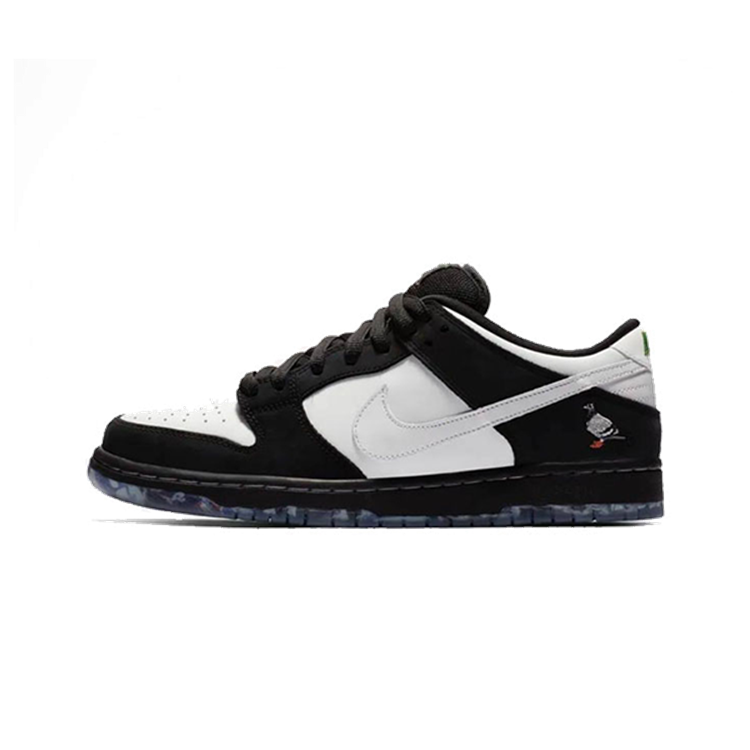 تصویر Nike Dunk SB Low Panda Pigeon